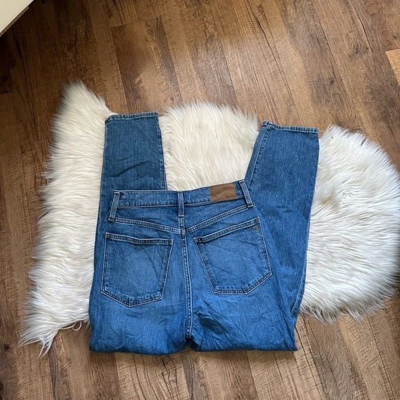 MADEWELL The Momjean In Medium Wash - Picture 7 of 7